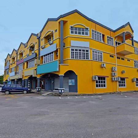 Oyo 90672 De Paradise Turtle Hotel Kerteh Eksteriør bilde