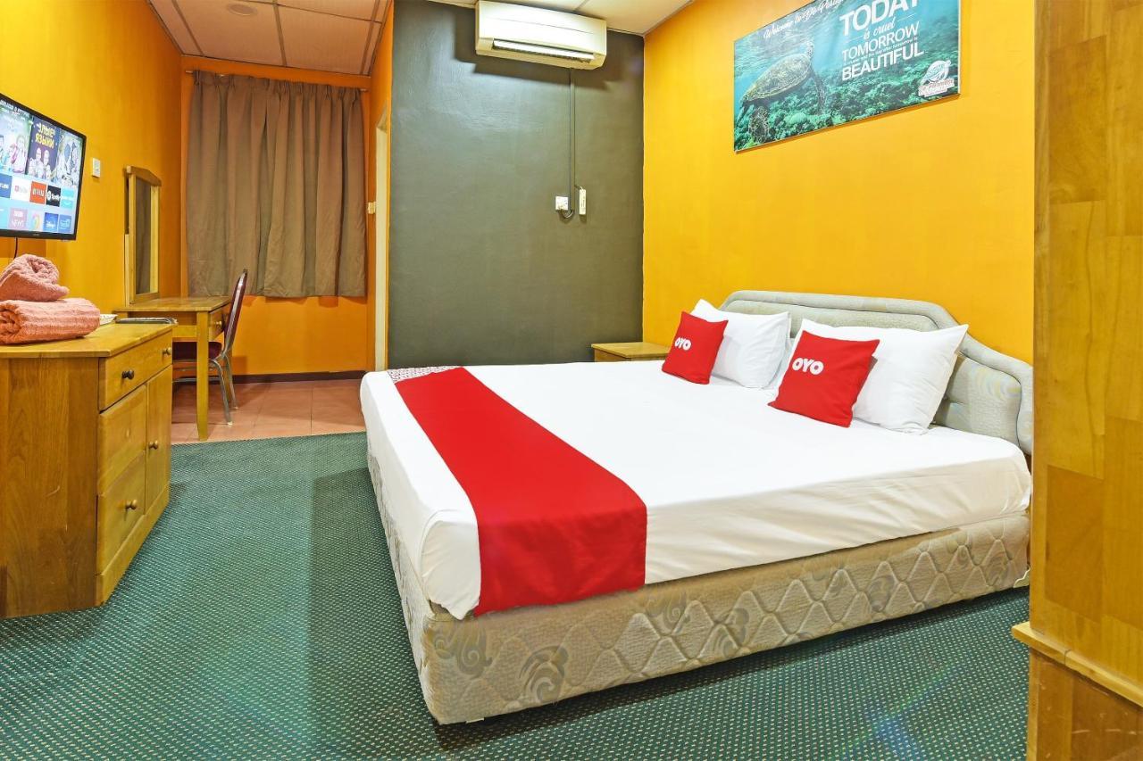 Oyo 90672 De Paradise Turtle Hotel Kerteh Eksteriør bilde