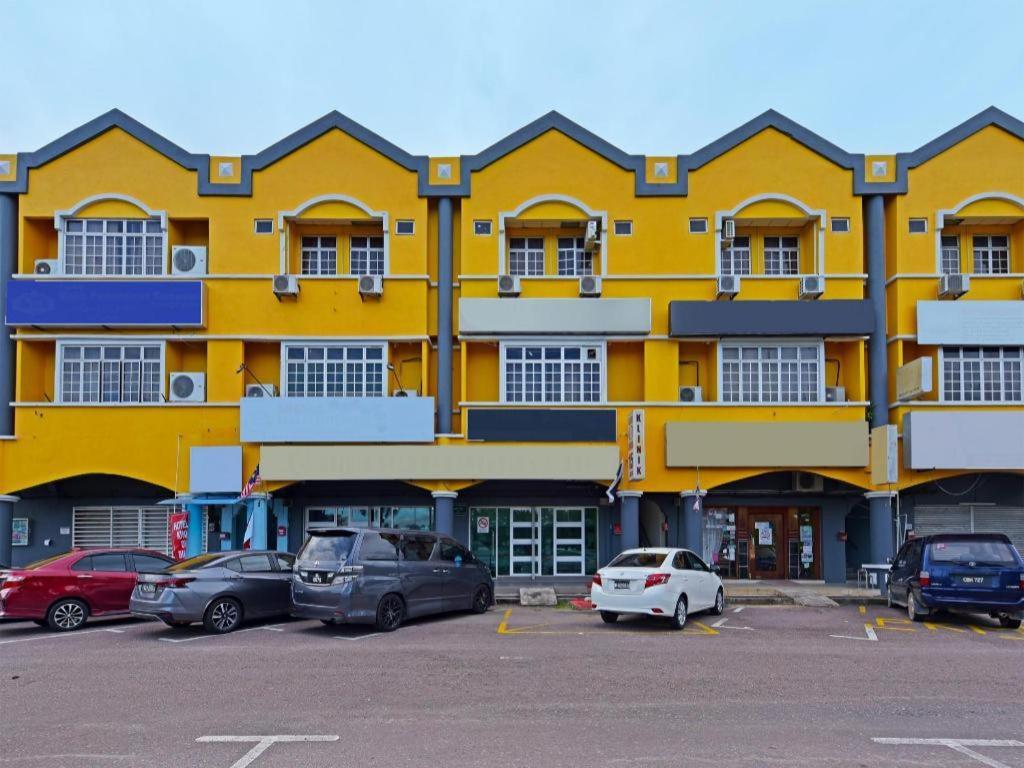 Oyo 90672 De Paradise Turtle Hotel Kerteh Eksteriør bilde